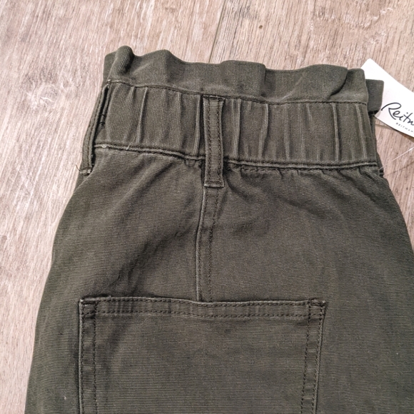 NWT Reitmans High Waisted Olive/Khaki Tapered Pants Size 2 - Picture 6 of 6